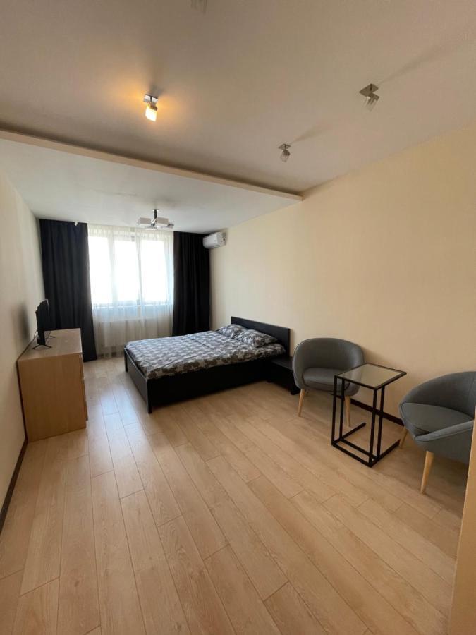 074 Апартаменты Жк Стожары Kyiv Exterior foto