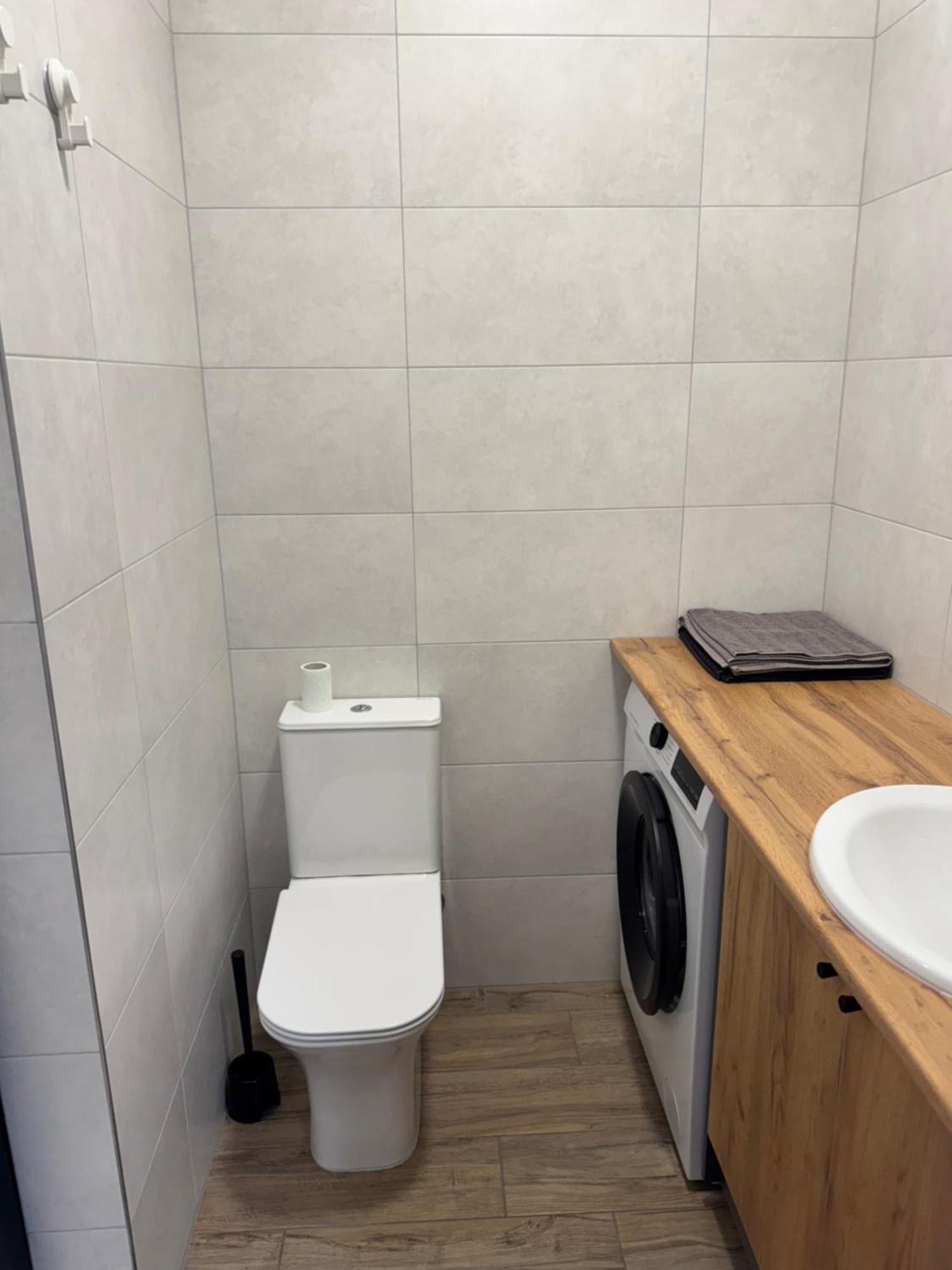074 Апартаменты Жк Стожары Kyiv Exterior foto